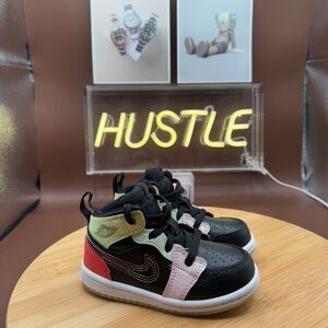 Nike Air Jordan 1 Mid SE (TD) "Glow in the Dark"  Sz 7C